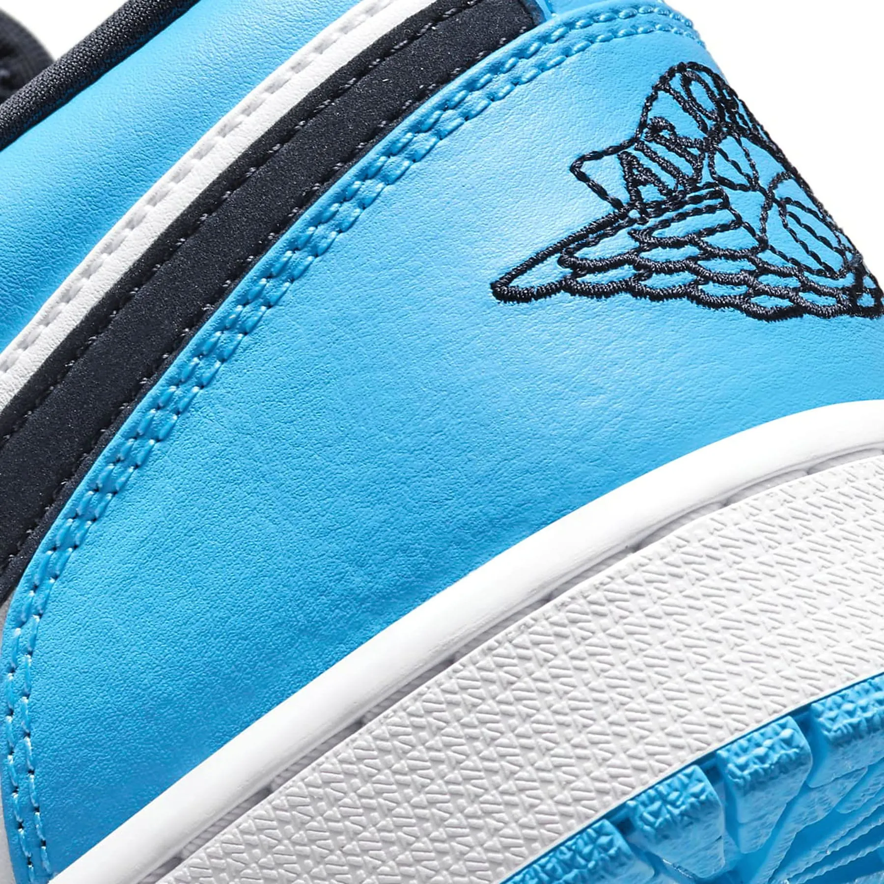 Air Jordan 1 Low “UNC (2021)