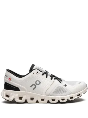 On Running Cloud X3 Black | White